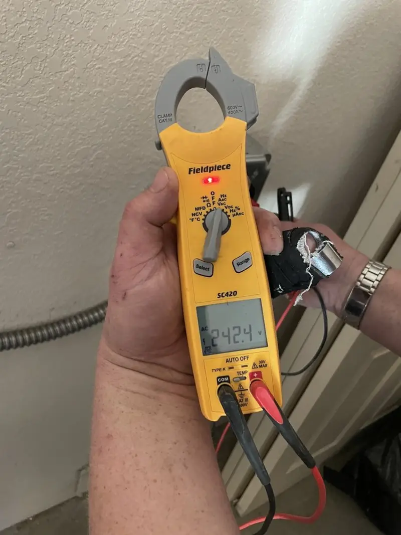 Voltage testing with clamp meter during Circuit Breaker Repair in Crestline